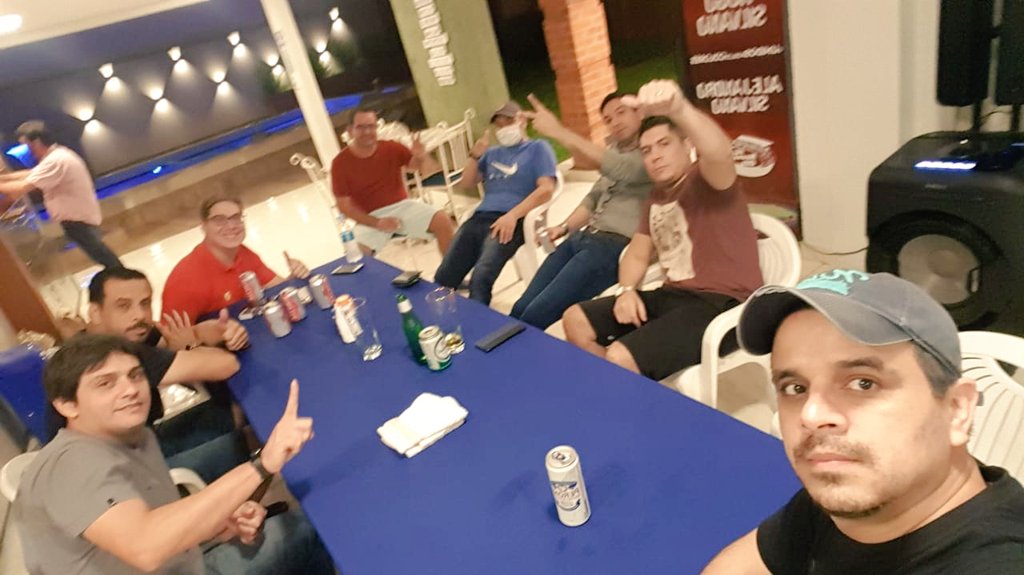 galacticos9798's tweet photo. Reunión Galáctica 😎🤙 https://t.co/DbEPUZGa5a