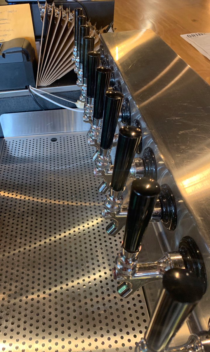 BeastBarbecue's tweet photo. 10 beers on tap, 5 speciality draft cocktails, 5 wines on draft (2 red, 2 white, and a rose). That's a winning combo. Come watch the games with us and try one or two.
#beastbarbecuempls #drinkallthedrinks #NCAA #minnesotabbq #localbeers #openuntil2am #fooduntil2am https://t.co/l90GmOcTT5