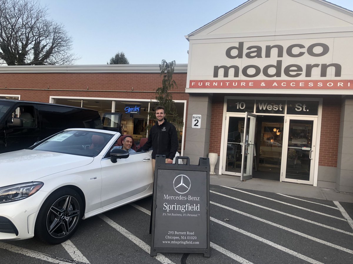 mbspringfield's tweet photo. Thank you Greater Northampton Chamber of Commerce for having us at this month’s Arrive at 5! Also, thank you to Danco Modern for hosting such an amazing event! #MBSpringfield #Northampton #MBS #HampshireCounty #ArriveAt5 https://t.co/J3ivWXkmSG