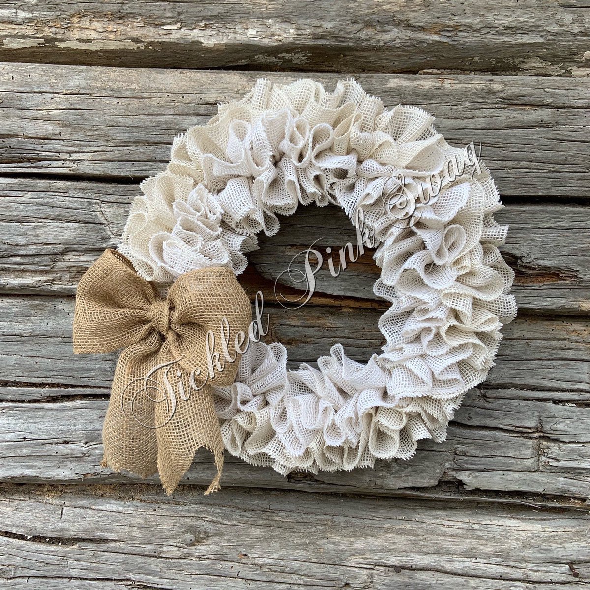 Still one of my best sellers!  #etsy #homedecor #entryway #farmhousewreath #everydaywreath #wreath #tickledpinkswag #farmhouse  etsy.me/2K6AAkw