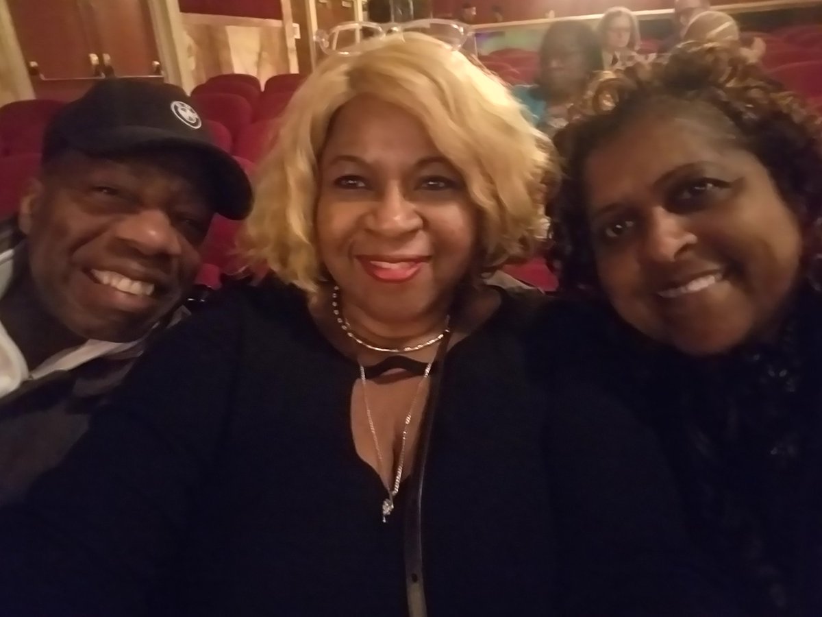 EmbraceSupport's tweet image. Great Wednesday From ATL ro NY @#AMATEURNIGHTAPOLLO