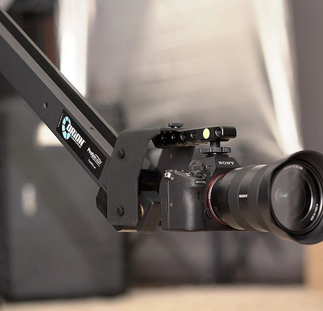 Easy way to get a little closer to the ground when using the Orion DVC210, if you have a handle grip for your camera 👍🏼 Any tricks you’ve found for using a jib? #proamusa #filmmakinggear #filmgear #videoequipment #cameracrane #camerajib #jib jibshot #pro… bit.ly/2TQhoqR