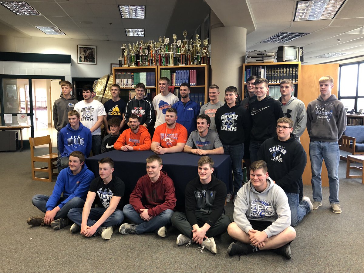 Keltner78's tweet photo. Officially a Pioneer!🔷🔶 #RollNeers #axeteam #swingtheaxe https://t.co/ra2TxktDfh