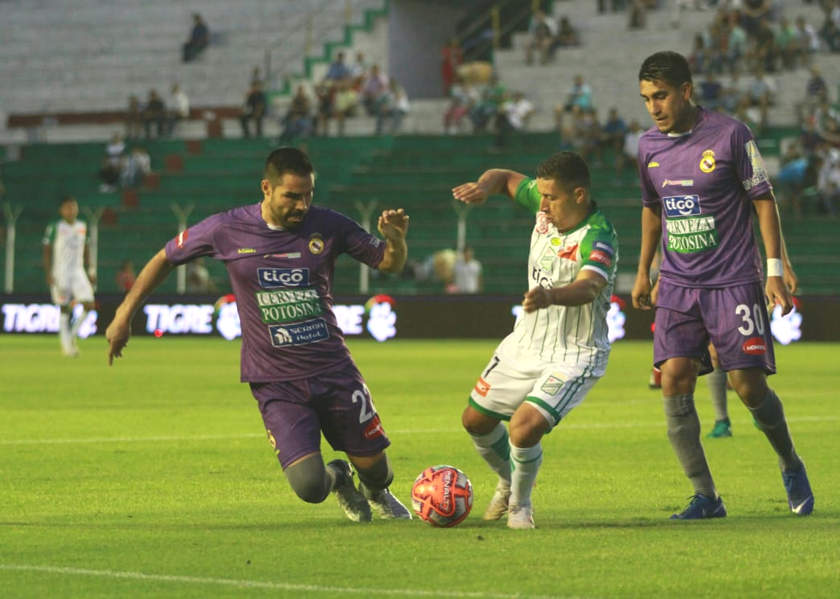correodelsurcom's tweet photo. #FútbolBolivia
FECHA 15:
Resultados de hoy:
#SportBoys 3-0 #Aurora
#OrienteP 2-1 #RealPotosí
#NacionalP 3-0 #Guabirá
#Destroyers 2-3 #Bolívar (Entretiempo) https://t.co/W3LztMJlBk