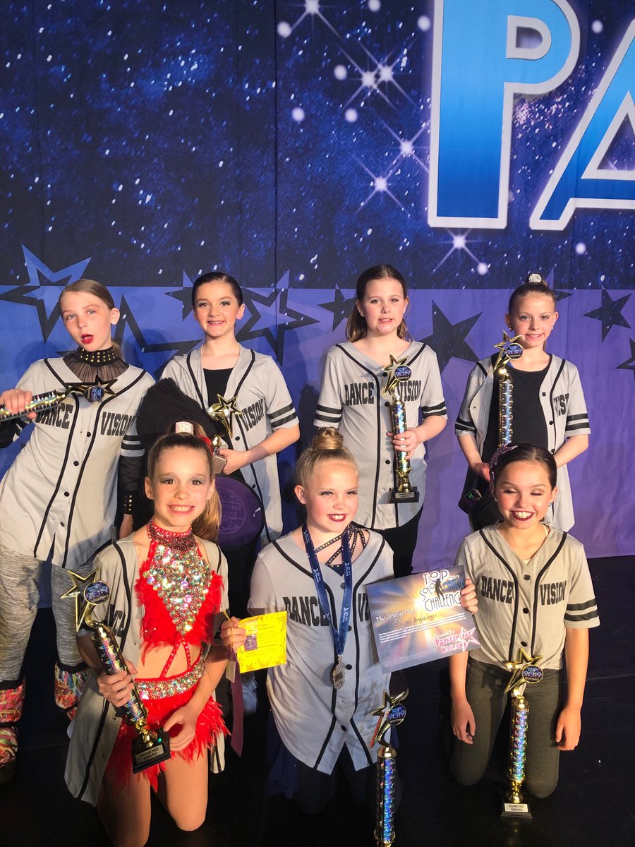 KerberJeanie's tweet photo. DV #TalentonParade https://t.co/Z93hk7QgFf