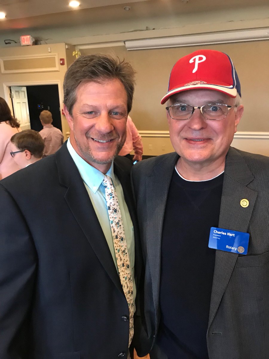 HaddonfldRotary's tweet photo. Little Leaguers listened to Mickey Morandiniat Tavistock! ⚾️ They met Morandini who played nine seasons with the @Phillies and was the second baseman on the 1993 National League championship team. An excellent time was had by all at this gathering! #Rotary #baseball https://t.co/OQ5D8eWylz