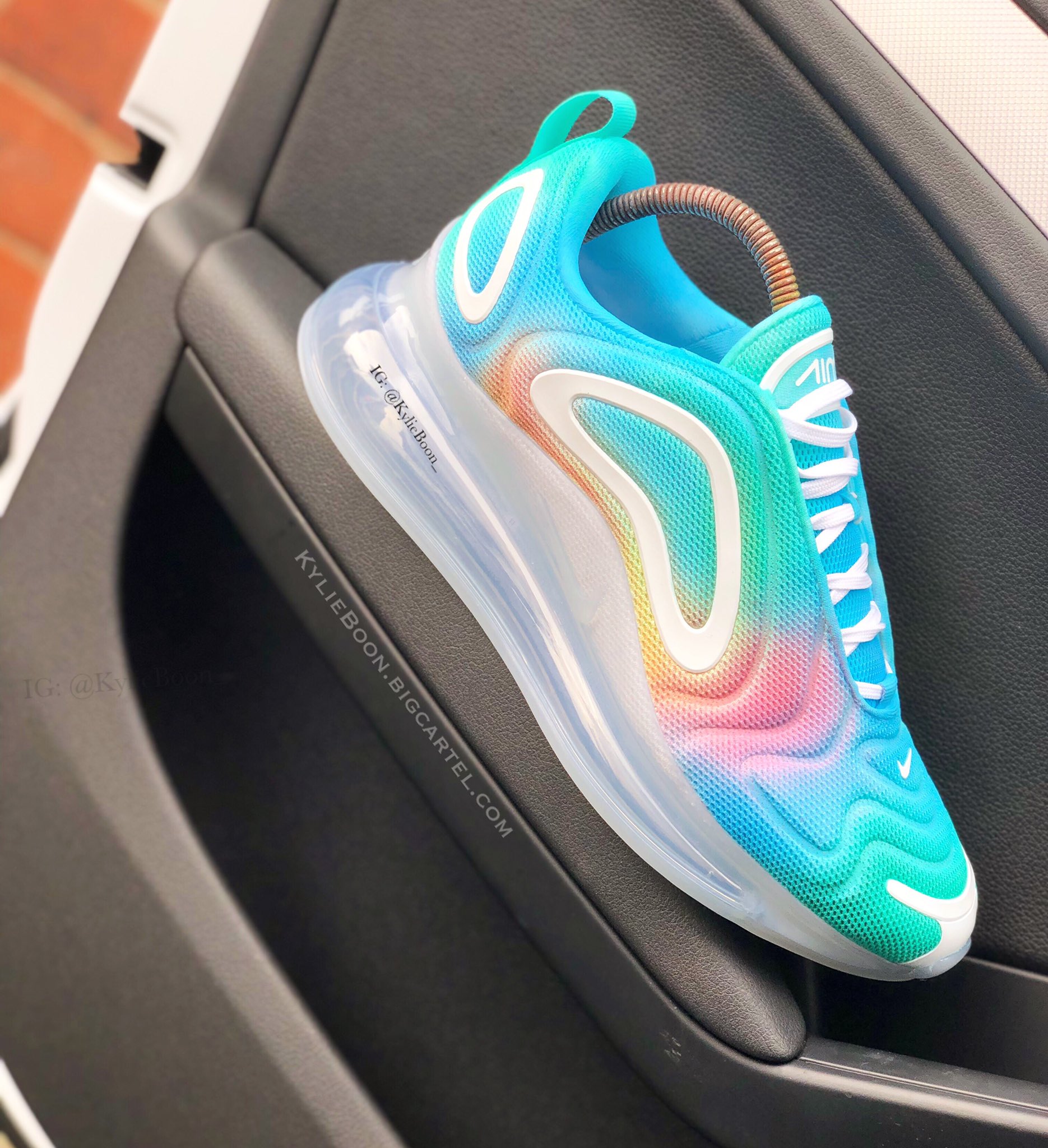 Kylie Boon Art "Oil Nike Air max 720 #kylieboon https://t.co/SeVsdyAFBb 💦💦 https://t.co/MLxzxu4iAw" / Twitter