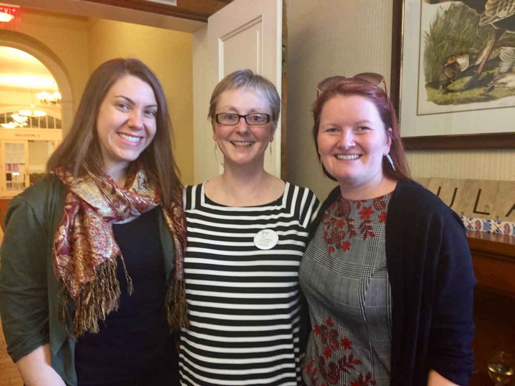 RachelJanteaMD's tweet photo. Going to miss @profpleslie next year! Enjoyed celebrating her accomplishments @PittSHRS today amongst friends and colleagues! @PittGeriMed @BeckyDawn13 #lifelongcolleagues #RoleModel https://t.co/hC5RNbS18N