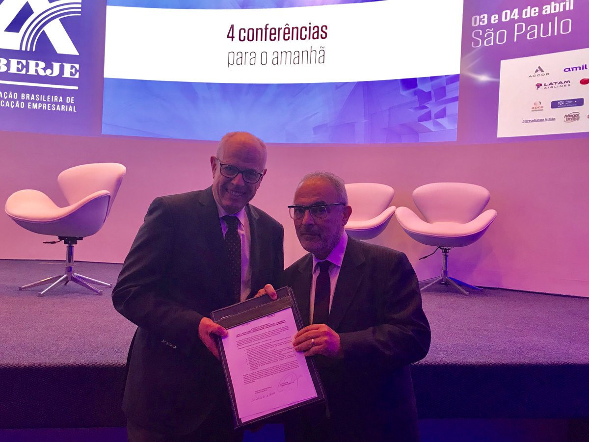 Esta manhã a APCE e a ABERJE celebraram um protocolo de parceria e colaboração!