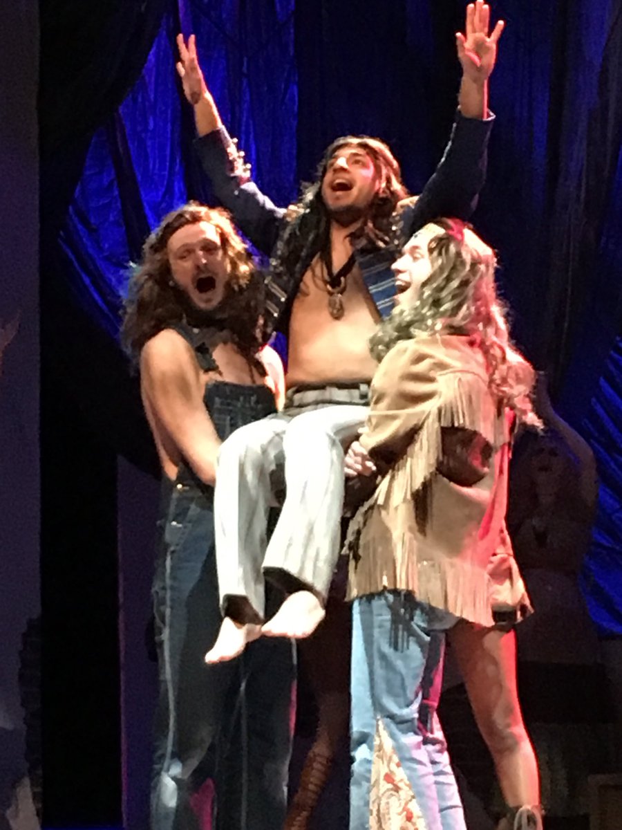 RowanProfecy's tweet photo. Just a few more posts of our boy Nathan Benson! You killed it tonight, as always 💙
#RUHAIR
#cometothebein https://t.co/sWfW33QmNW