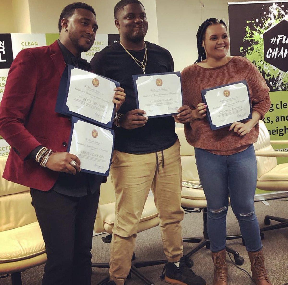 Thank you so much @RepBarbaraLee for honoring these incredible artists who are making a difference where they live. #fuelchange @3rdRockHipHop @cyarrabrown