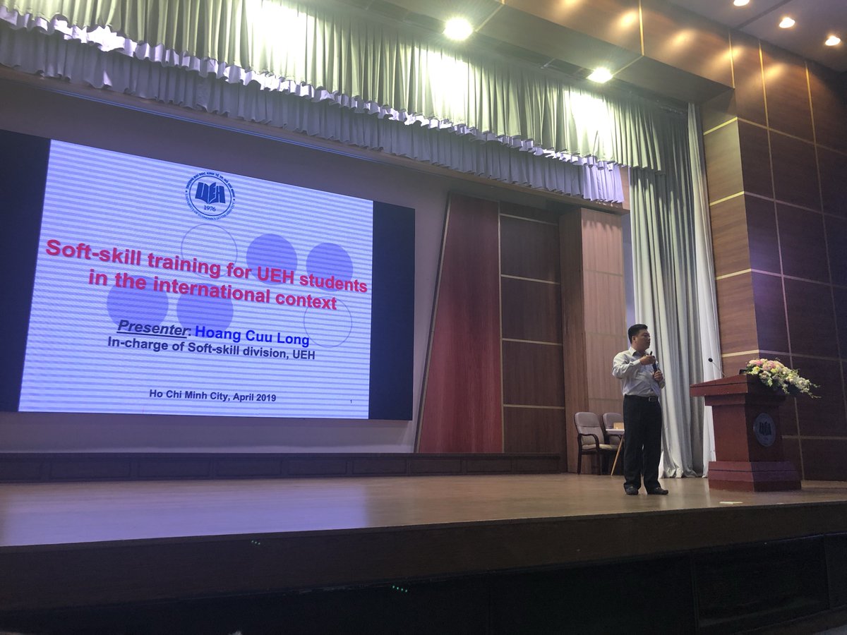 GFoL2019's tweet photo. An honour to have M.S. Hoang Cuu Long with us today, exploring soft-skill training for UEH students in an international context #GlobalFoL19 #WoWForum  #UKVNHENetwork https://t.co/8WxsbRZ2nD