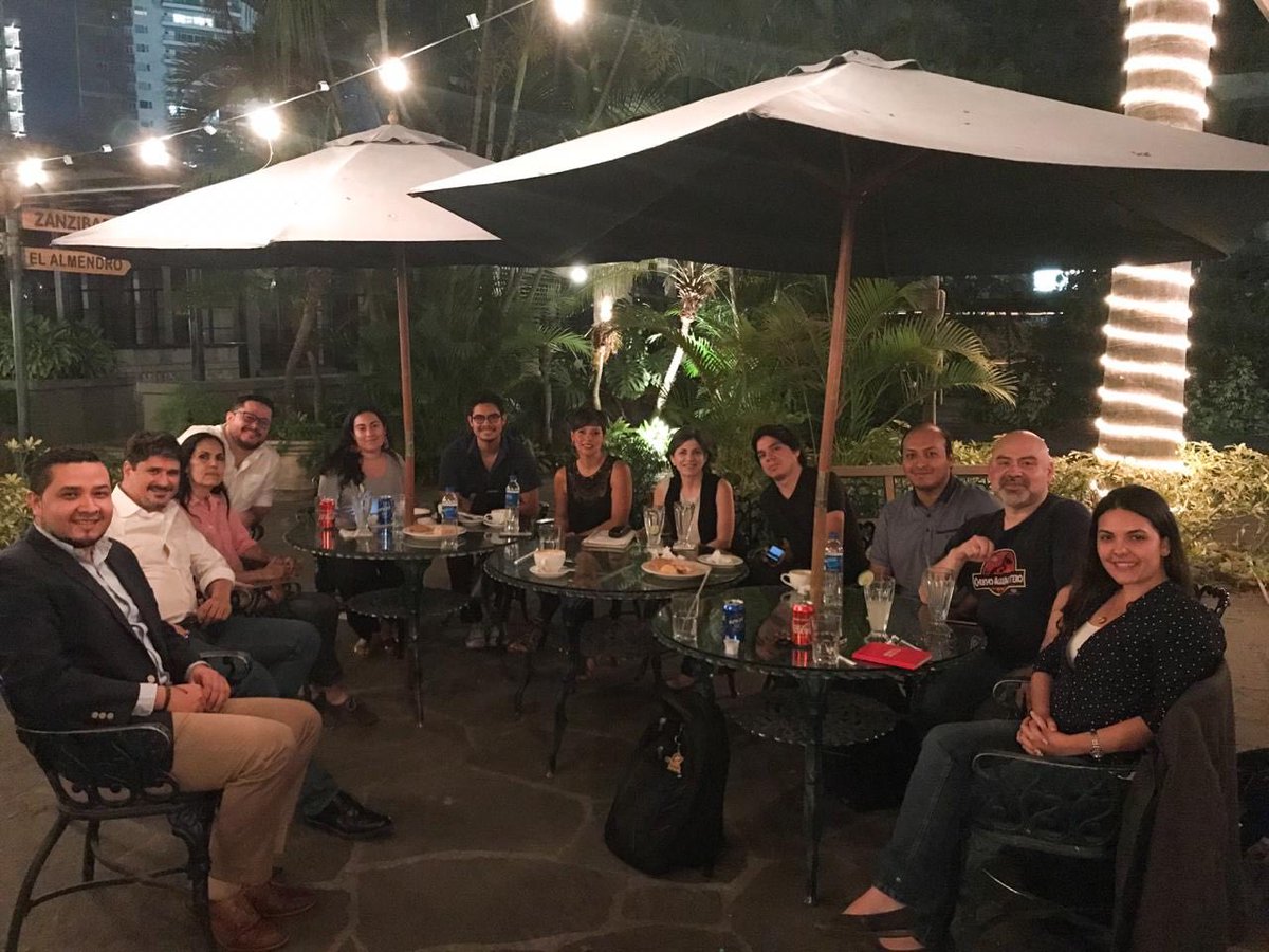 elfaroRADIO's tweet photo. Nos juntamos con un grupo de oyentes fieles de #efRADIO para platicar sobre el futuro de nuestro proyecto radial y a compartir ideas de lo que será la nueva etapa.
Ayúdanos hacer periodismo en nuevas plataformas.
Únete a la #ExcavaciónCiudadana ➡️ https://t.co/BiOjA5QbWn https://t.co/nxy5PHa6bm