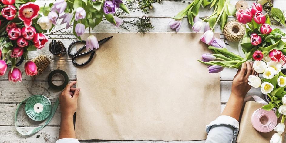 DTSuitesBoston's tweet photo. Feeling crafty? Head out to CraftBoston for handmade art, decor, and more, 4/12 - 4/14 at Cyclorama at Boston Center for the Arts! https://t.co/xakoSW0c8R #CraftBostonSpring #Boston #thingstodoinboston @Societyofcrafts @BCAsouthend https://t.co/6u7TfcyAMa