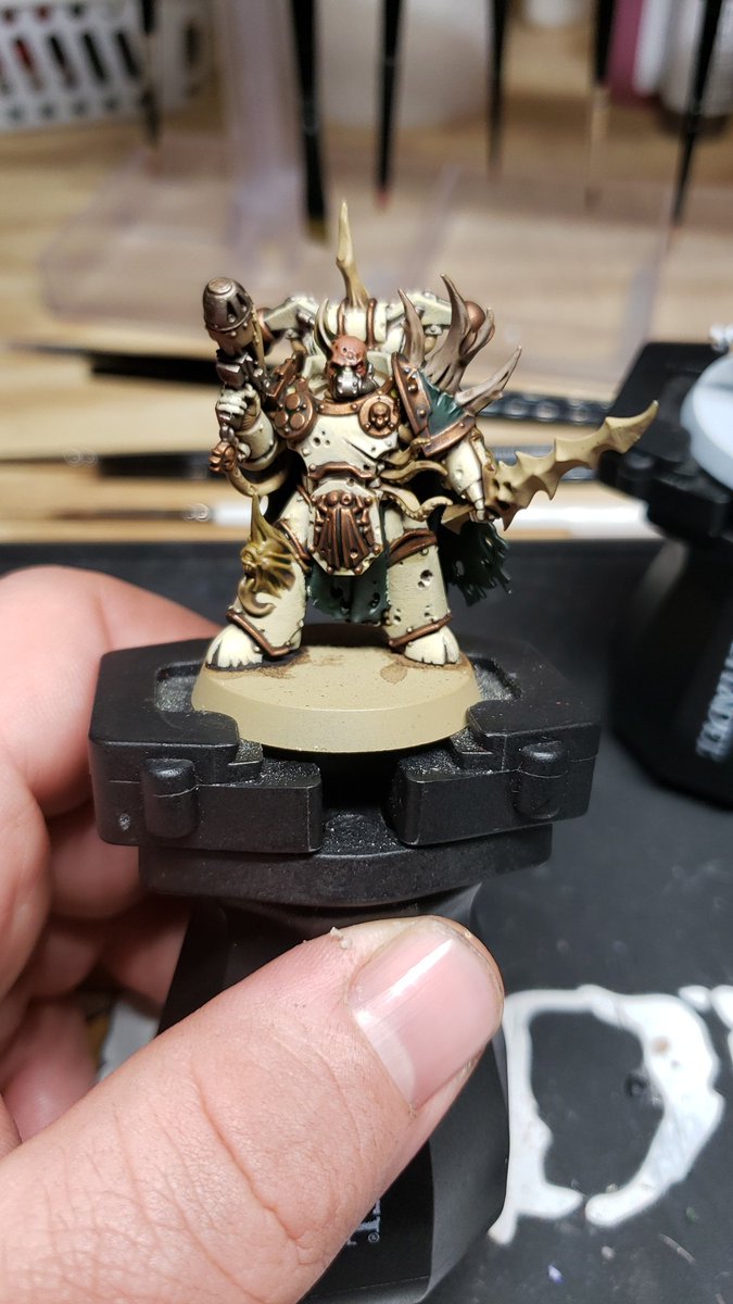 GruOfGrimDark's tweet image. Little more progress tonight.  Next will be ruining the nice clean armor.