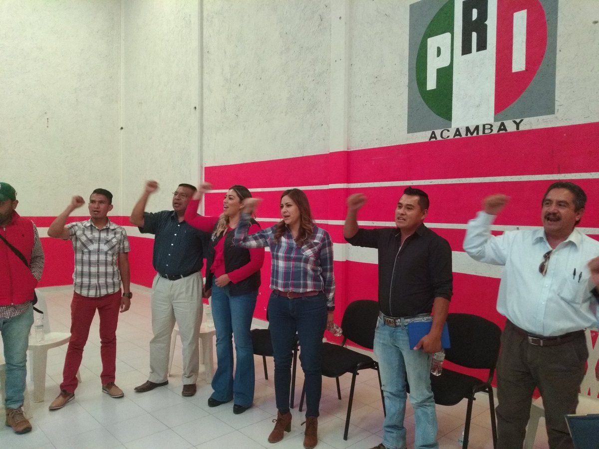 IitzeLp_G's tweet photo. ¡Bienvenida @_sandramendez a CNOP! Los jóvenes de @JP_Edomex estamos listos para trabajar en equipo. @karyalk #ActitudTransformadora https://t.co/8x3V5W0KNa
