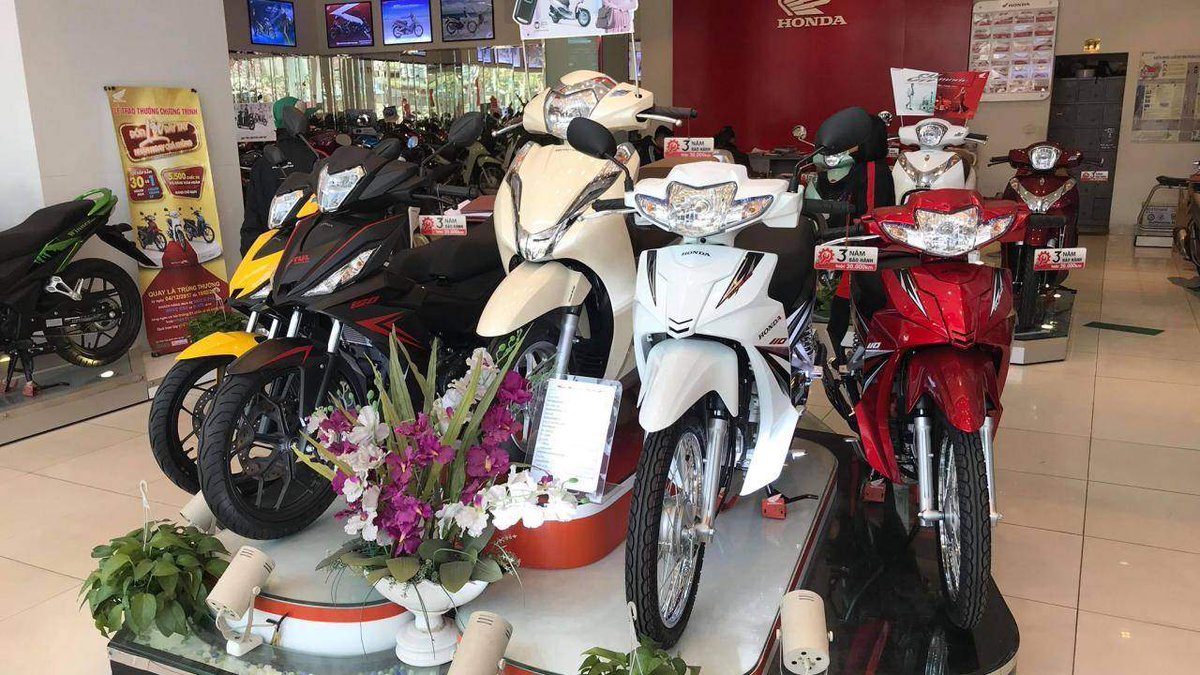 timvieceplus's tweet photo. Bảng giá xe máy Honda tháng 4/2019 cập nhật mới nhất!
https://t.co/45irpc9phI

#giáxemáyHonda #BảnggiáxemáyHonda #Honda #giáxemáy #bảnggiáxe #xemáy #HondaViệtNam #xemáyHonda #WaveAlpha #SH150 https://t.co/tYrboEXQW1