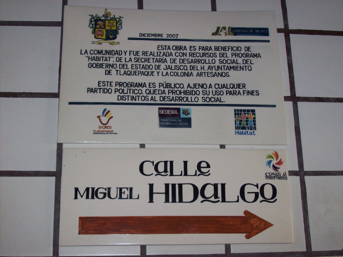 ceramic1project's tweet photo. #PLACAS #PLACASCERAMICA #AYUNTAMIENTO #AYUNTAMIENTOS #GOBIERNO #GOBIERNOMUNICIPAL #MUNICIPIO https://t.co/yHnb78HHUW