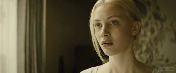 Sarah Gadon is now 32 years old, happy birthday! Do you know this movie? 5 min to answer! 