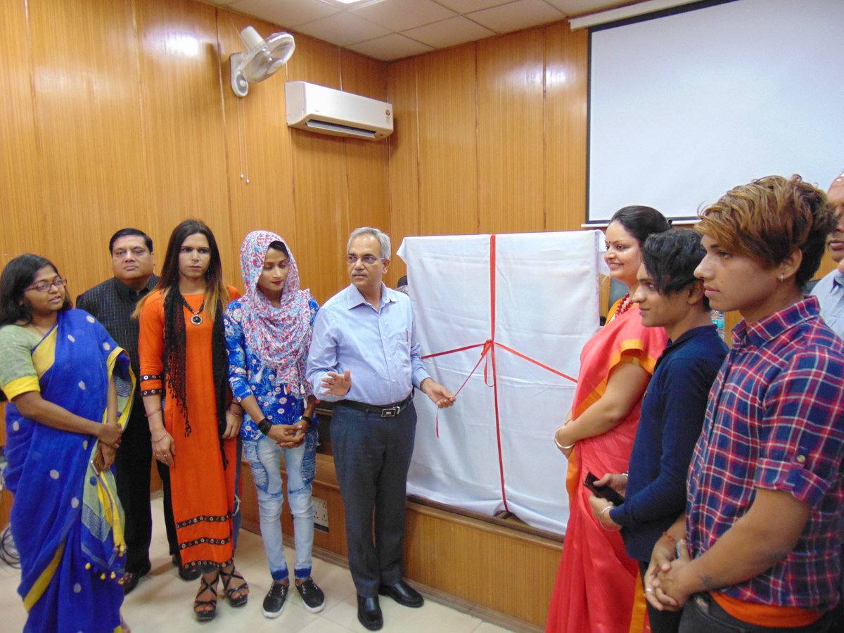 CeodelhiOffice's tweet photo. Special Drive to encourage #ThirdGenderVoters to enroll in electoral process by  #CEODelhi
#GoVote
#GoEnroll
#NoVoterToBeLeftBehind 
#LokSabhaElections2019 
#EnrollThirdGender https://t.co/iM8dixCptX