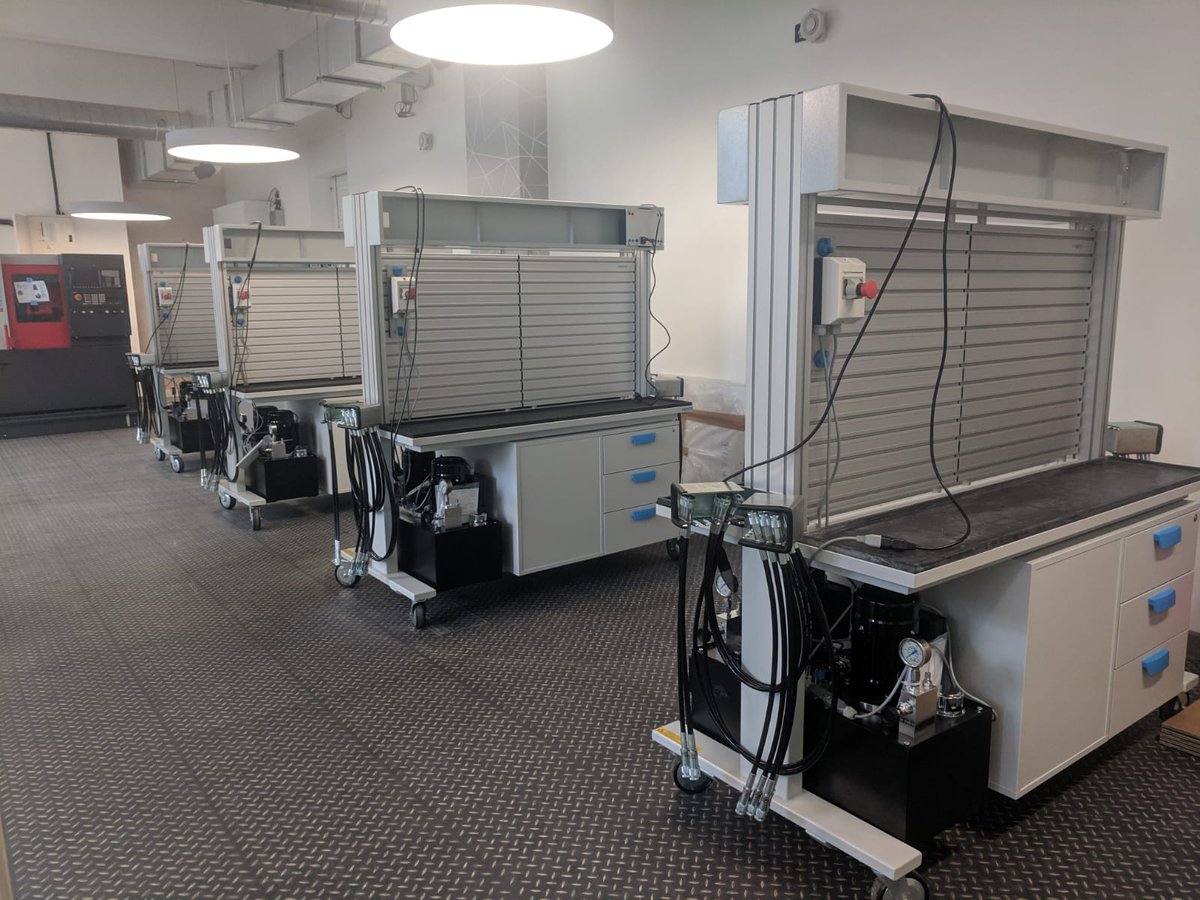 southstaffs's tweet image. Good morning everyone!

Our new @FestoAG equipment is looking brilliant in our #Cannock #EngineeringAcademy! 😍