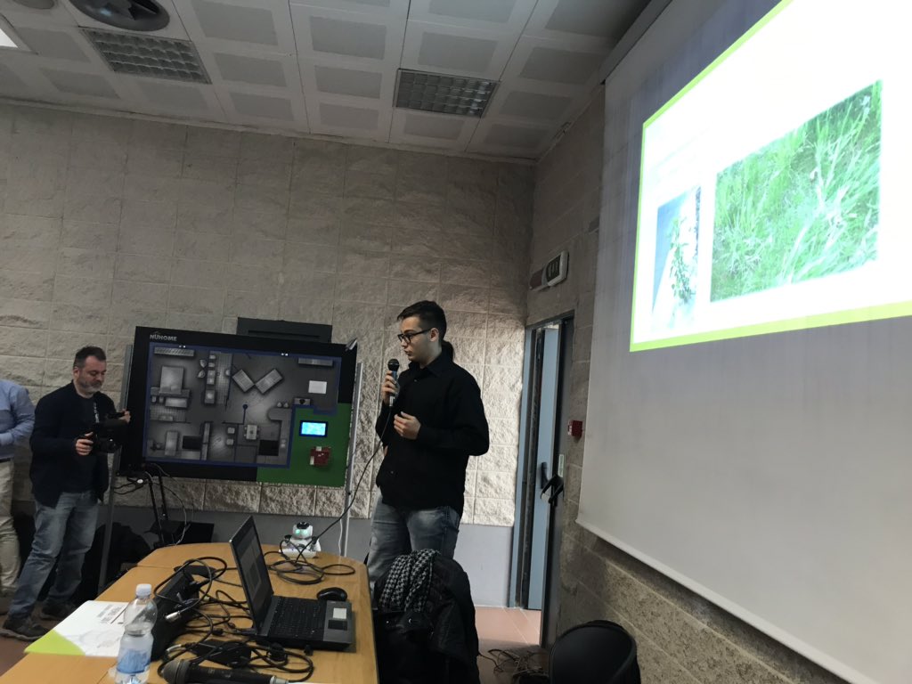 Francy0984's tweet photo. Partono i contest universitari! Siamo tantissimi, grazie! In bocca al lupo a tutti 💪 @fmdigitale #Romecup2019 https://t.co/jtzUt3ILRc