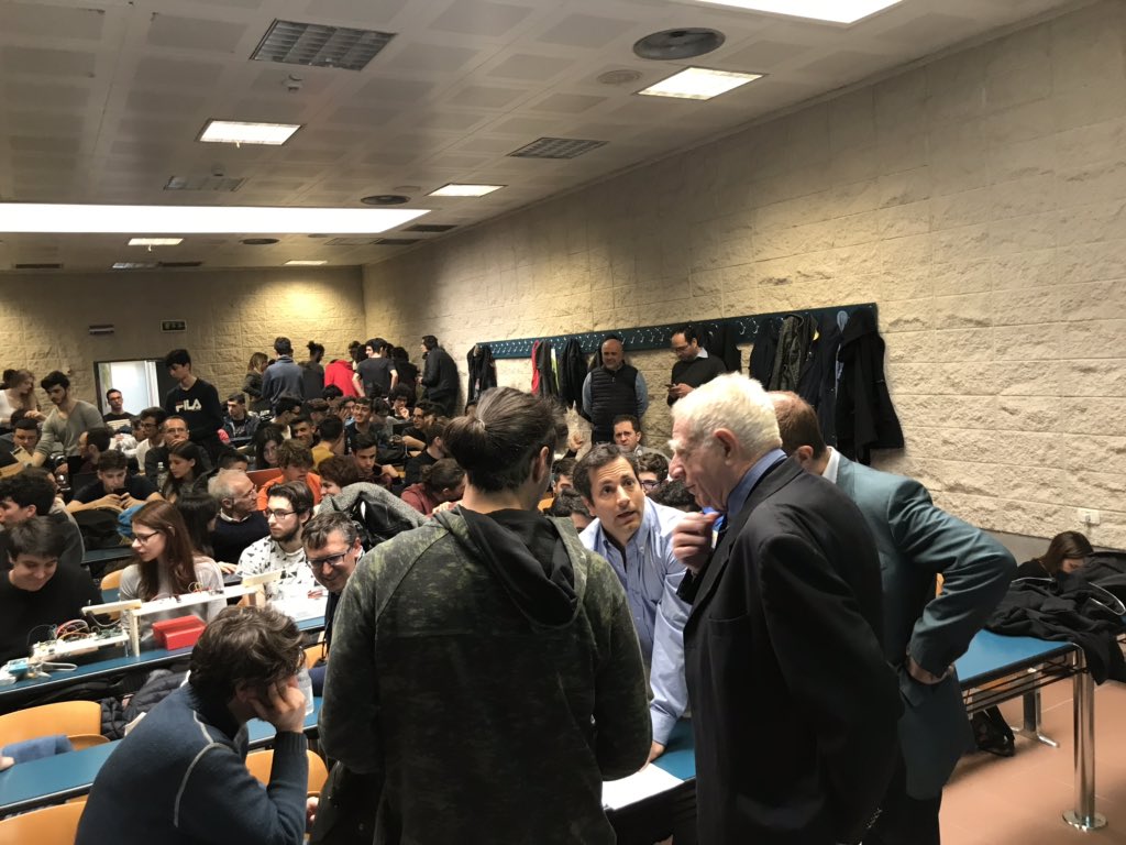 Francy0984's tweet photo. Partono i contest universitari! Siamo tantissimi, grazie! In bocca al lupo a tutti 💪 @fmdigitale #Romecup2019 https://t.co/jtzUt3ILRc