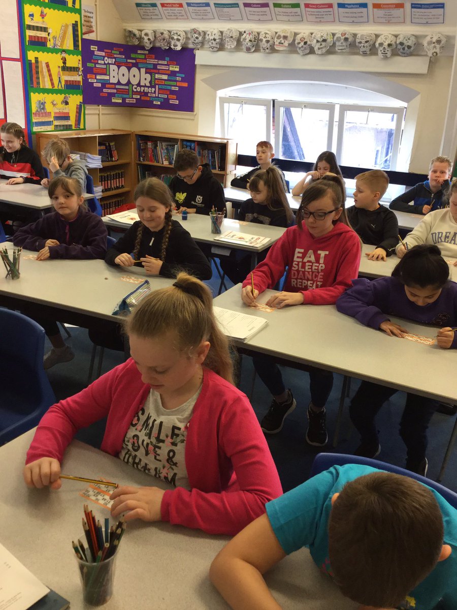 LST_ICT's tweet photo. Eyes down for a full house. #easterbingo https://t.co/jsYLDzb3M5