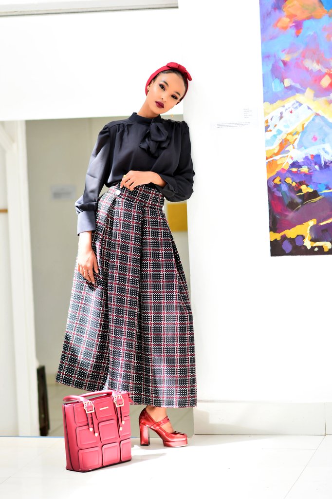 HouseOfIdil's tweet photo. #HouseofIdil #TwoFacedCollection #Hijabi #FashionDiaries #TwoFaced #Muslimahchamber #HOI #Muslimah #ModestFashion #Collection #EastAfrican #Formal #ModestyMovement #Mwave https://t.co/4JXvrfPLUe