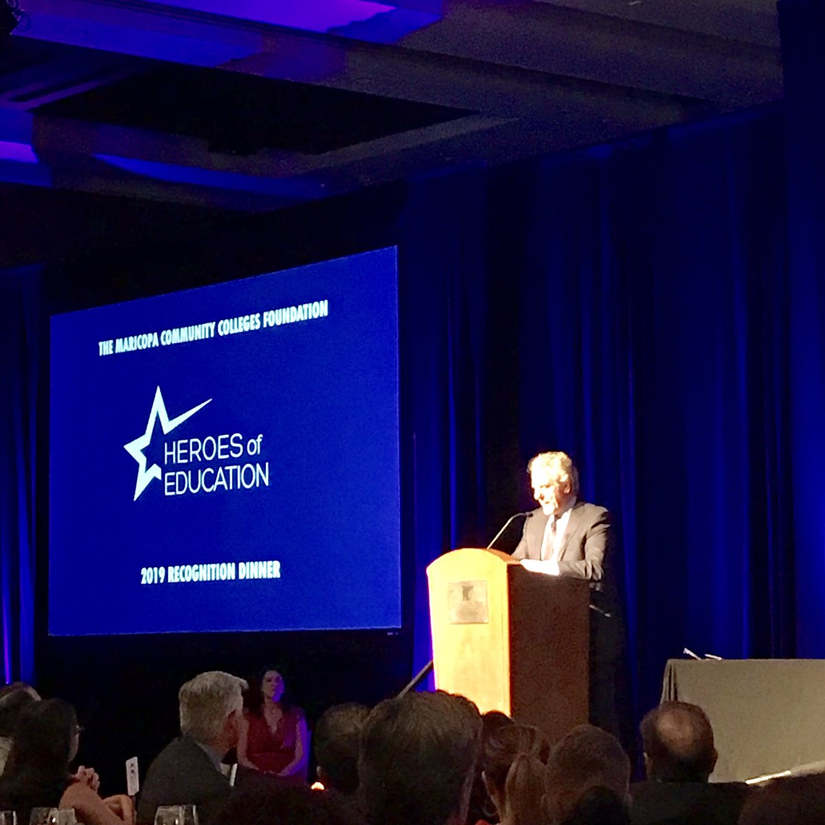 DanielVPhx's tweet photo. Congrats to Steven Seleznow, @MCCCDF 2019 Hero of Education! Steve, a good friend, was also instrumental in investing early in #CodePHX and the educational opportunities for so many young people in our city. I’m very proud of my wife, Wendy, board member and my personal heroine. https://t.co/O7dBY70hnn