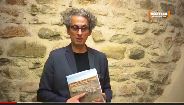 Voxteca's tweet photo. Antonello Lamanna. Presenta il libro Calabria Sound System https://t.co/QEgUNNfuu7 via @YouTube  oggi #4aprile palazzo Donini salone d’onore h16.30 https://t.co/WQjy5KAzGg