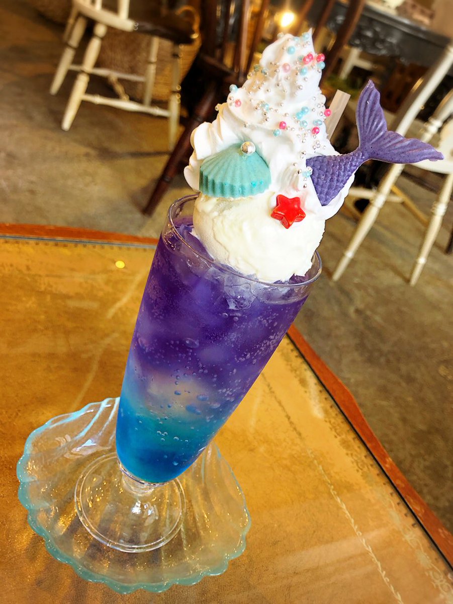Alice この美しさを見て わたしは今回このクリームソーダに会いに京都に来たんだよ 想像以上に綺麗 ずっと眺めていたい Alice この美しさを見て わたしは今回このクリームソーダに会いに京都に来たんだよ 想像以上に綺麗 ずっと眺めていたい
