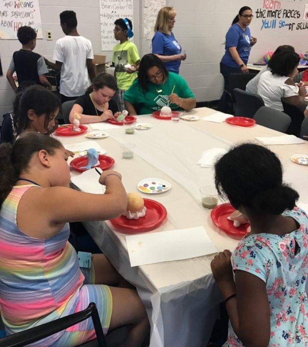 JCR077's tweet photo. Registration for #BGCGL_ Summer program is now open! We offer a full-day (9 AM-5 PM) weekday program for youth ages 8 -18 starting on July 1st. Reg is $30 per week and includes breakfast and lunch each day, as well as Teen Nights Tues - Thurs.
Scholarships are available
#Lowell https://t.co/JbWANzZ6xo