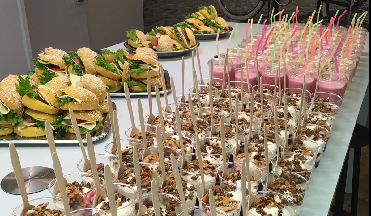 hiqfinland's tweet photo. Ja keväinen aamiainenkin odottaa vieraitamme. #designbreakfast #hiqdesign https://t.co/GOpl0RdX4q