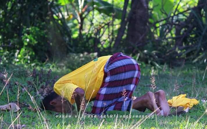 AgesKBJ's tweet photo. Biarpun lagi tugas dilapangan diatas gunung pula tapi tetep tidak lupa kepada tugas yg harus dijalankannya~ Barakallah bro 😇

#Respect #LigaTunai #LigaTarkam #TarkamLiga #Tarkamleague #league #sepakbolauntuksemua #sepakbola #football #liga #pemainbola #bolauntuksemua https://t.co/qQSTBEQqJt