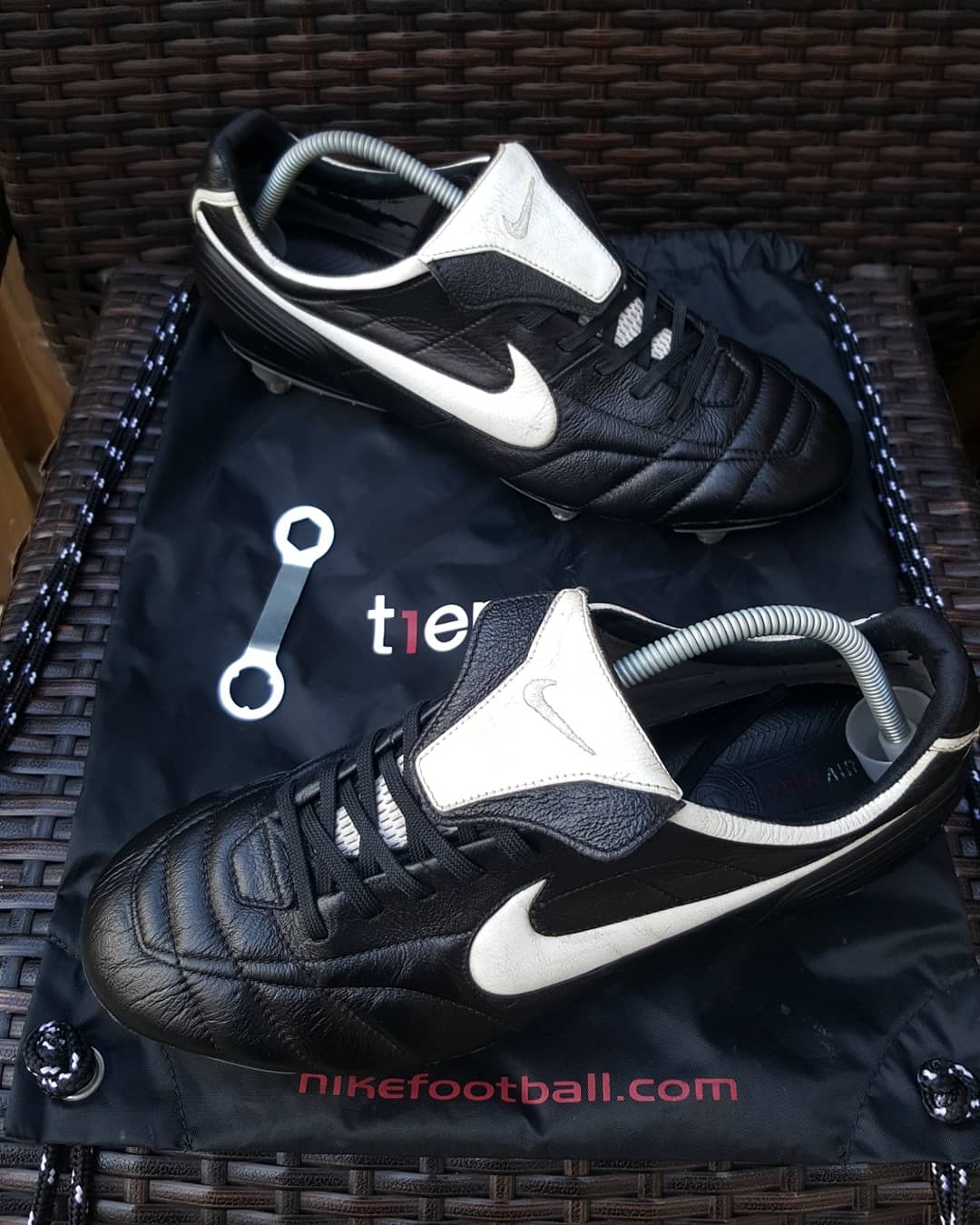 Blackoutboots89⚽️ on Twitter: