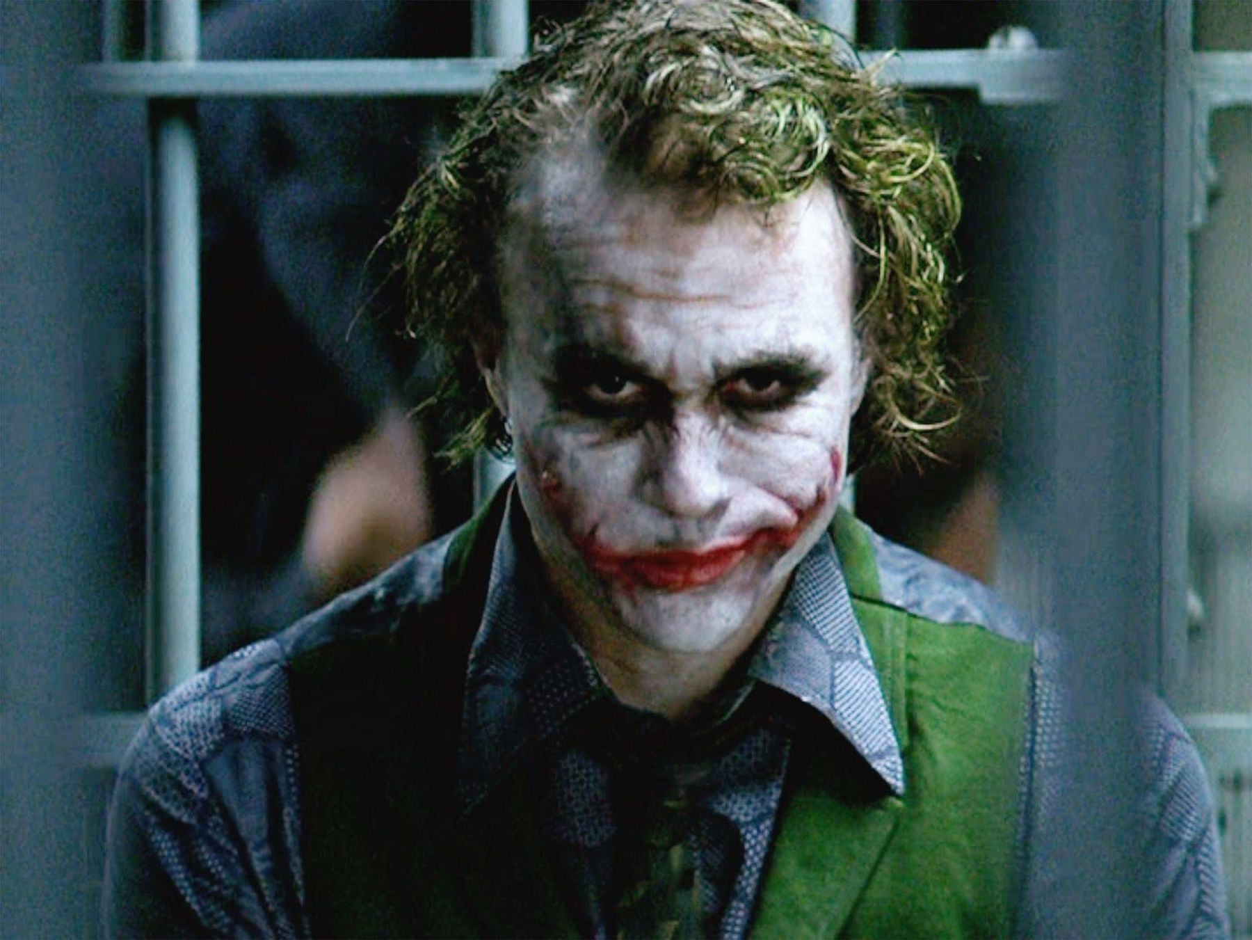 Happy Birthday....
Heath Ledger
Hugo Weaving
Robert Downey Jr.   