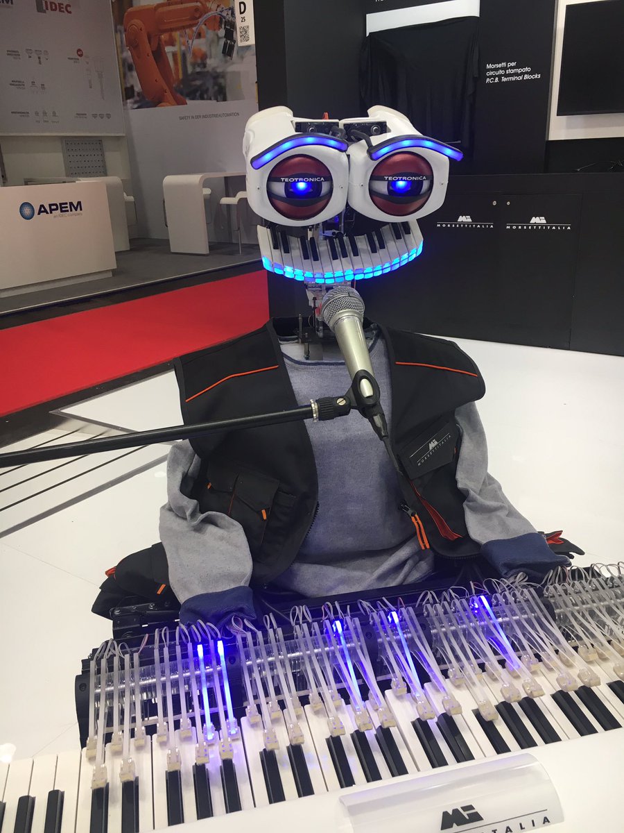 Morsettisocial's tweet photo. Day 4 at #HM19 and we’re ready to go showing the range of new terminal blocks! Always with TEO and his look of the day :) #Connectivity #Innovation #digitaltrasformation #BrandItalia  #HM19 #HMITA @hannoverfairsIT @FilippoCod @ASSAFRICA @TeoTronico https://t.co/s86evuvRJf