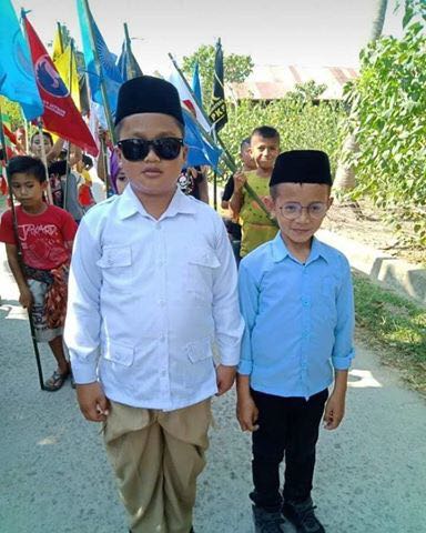 Defriatukyahoo1's tweet photo. Ayo pilih mana 01 apa 02 https://t.co/94UvygCwmB