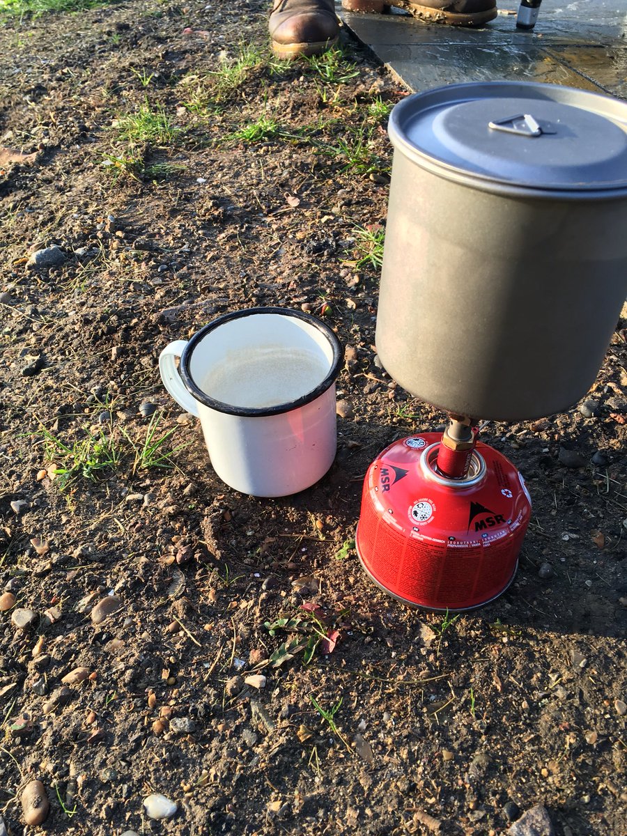 Not saying it was cold in the fields of #Bromley last night, but that’s frost on the tent. Time to warm up with a coffee... #SmogGrahamRound