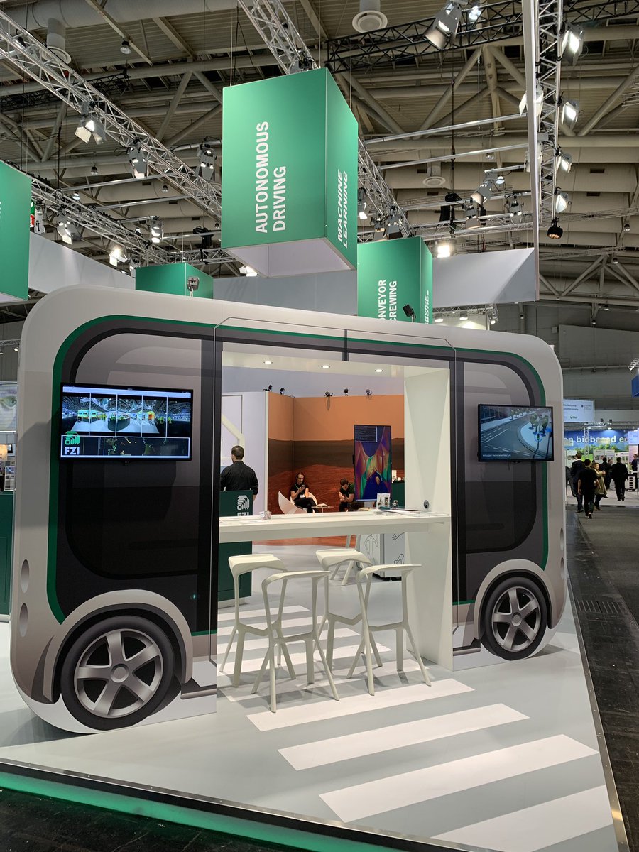 FZI_official's tweet photo. Mit dem #oepnv zur @hannover_messe ... unser #EVAShuttle war schon da 😉. Wir freuen uns auf Tag 4 auf der #HM19! https://t.co/OTg4B98h5H