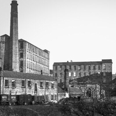 placeshakers's tweet photo. Making sense of a place can be a really fun, creative and rewarding process. Tonight we are facilitating wider discussions about the future of #Glossop and steering a cultural shift through #coproduction #Glossopia https://t.co/xt6puumwWD