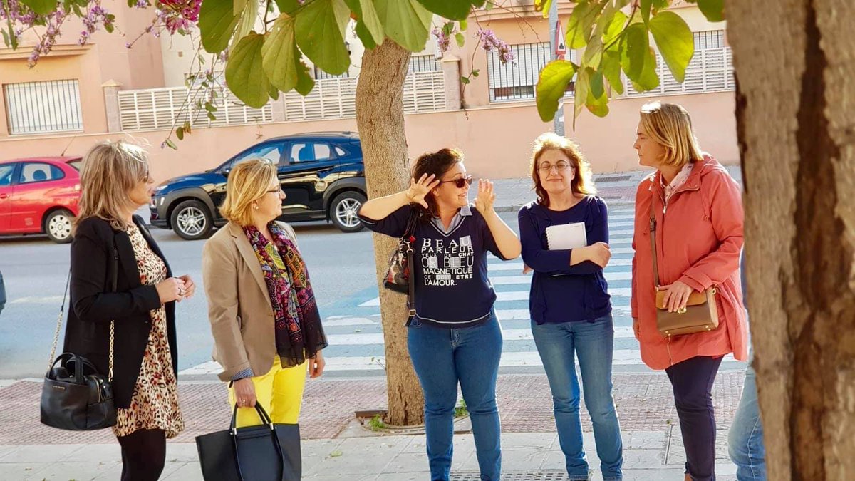 2019Motril's tweet photo. ✅Conociendo las necesidades de Motril de primera mano.
#LuisaTuAlcaldesa #UnMotrilde10 #TúHacesMotril https://t.co/2Fibw4kfUC