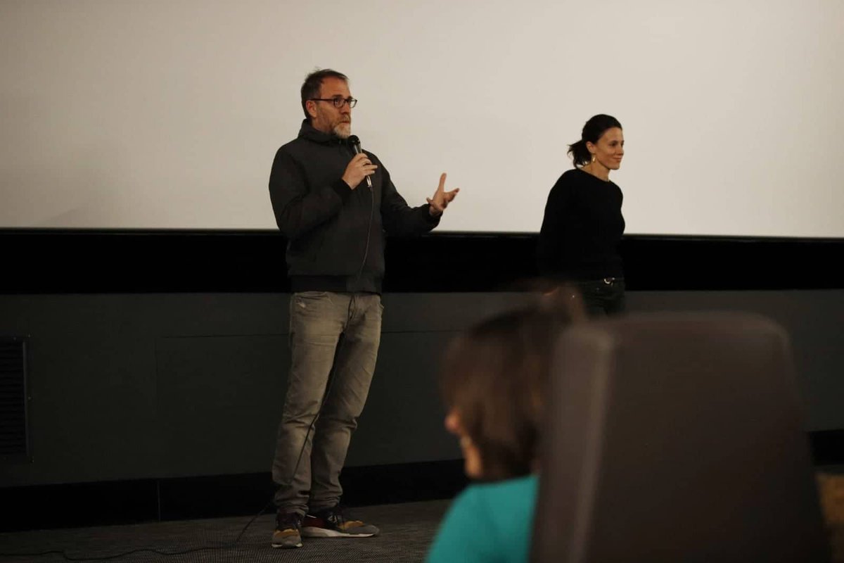 sudtitles's tweet photo. Alcune foto dello splendido incontro di ieri sera con @rivamesta e @chiaramartegian per #ESCOintour al Cinema Tiffany di #Palermo! Il tour continua questa sera a #Vittoria e #Modica, in provincia di Ragusa. 

#Sudtitles #ESCO #Ride #ValerioMastandrea #ChiaraMartegiani https://t.co/7YLHSUtMuH