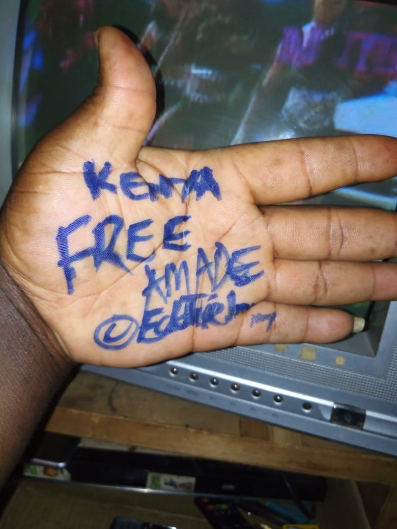 Cidiachissungo's tweet image. Tomorrow, Friday (5th April) journalist #AmadeAbubacar will complete 3 months in illegal detantion. Let's prepare to share our hands in solidarity and also to  demand for his imediate release in #cabodelgado 
#HandsForJustice✋
@AmnestySARO @ParlamentoMoz @FNyusi @JusticeDefend