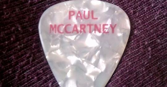BeatlesDay1's tweet photo. This item is being auctioned on eBay (finishes next Wednesday) in aid of Macmillan Cancer Support and will be available to view at Hastings Beatles Day on Sunday 7th April from 12 noon. https://t.co/x2GMFmQTC7 https://t.co/cZsmgVNiZ5
