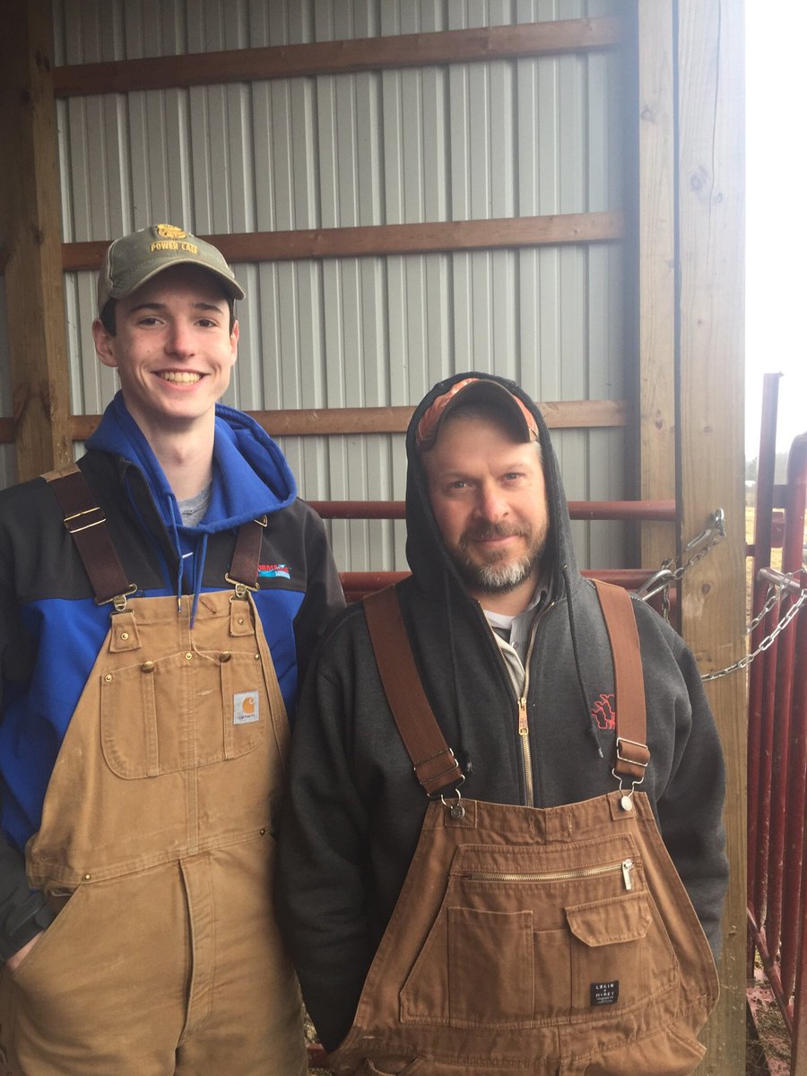 MHSSeniorProj's tweet photo. Teagan has spent time this year learning how to properly work and maintain cattle. https://t.co/P94Zdq5g64