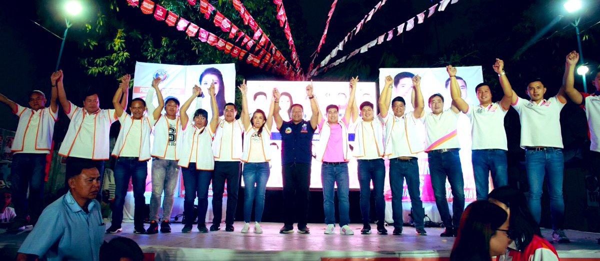 jvejercito's tweet photo. #MrHealthCare IN SAN JOSE DEL MONTE, BULACAN
Thank you Mayor Arthur Robes, Congw. Rida Robes and all the local candidates under #TeamArangkada!
#26Ejercito #SenJVServes #SenJVParaSaBayan https://t.co/9d2tLTG4nr
