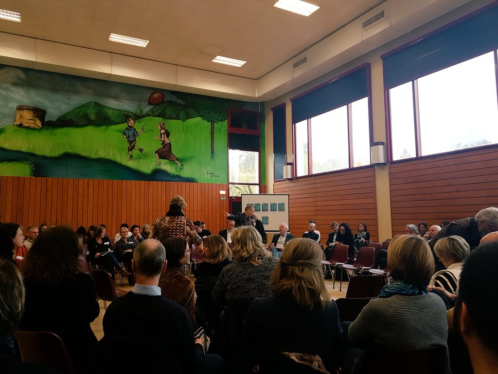 Début du forum ouvert organisé par le Pôle Emploi à Beynost @poleemploi_ara, les idées fusent! <a href="/CCI_Ain/">CCI de l'Ain</a>