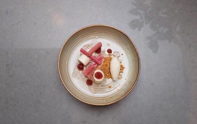 Want to experience Michelin Star food in #York? Well now you can! Join us for 2 nights with <a href="/Chefchrisbower/">Christopher Bower</a> 10th &amp; 11th May <a href="/HolmwoodHouseYo/">Holmwood House Hotel</a> 👨🏽‍🍳 Last year was a sell out so we encourage you to book your tables ASAP! oliveandthyme.events/BookAnEvent.ht…